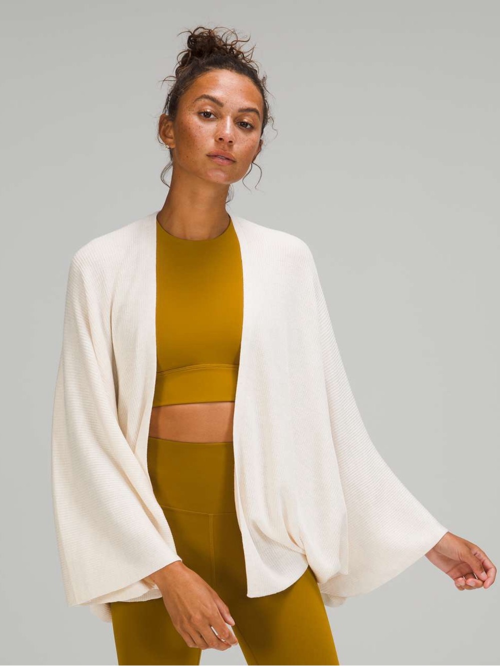 Lululemon Cashlu™ Knit Textured Wrap
Heathered White Opal M/L